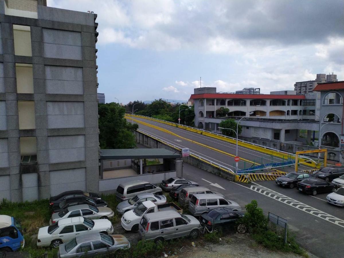 玖拾捌民宿-98Bnb Hualien Extérieur photo